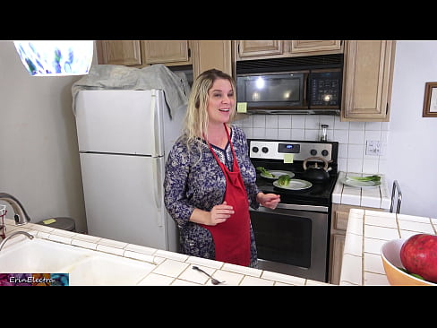 ❤️ Stepmom milking nws hauv chav ua noj ua ntej nws hnub ️❌ Porno ntawm porn hmn.redporn-tv.ru ﹏